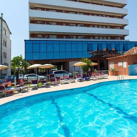 Hotel Miramare 가테오 아 마레 외부 사진